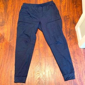 Old Navy Active navy/black jogger Go Dry men’s size large.